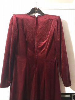 Вечернее платье из бархата