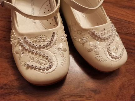 Туфли праздничные Louisa Peeress 24