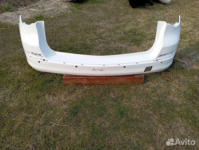 Opel Astra J Бампер задний универсал оригинал