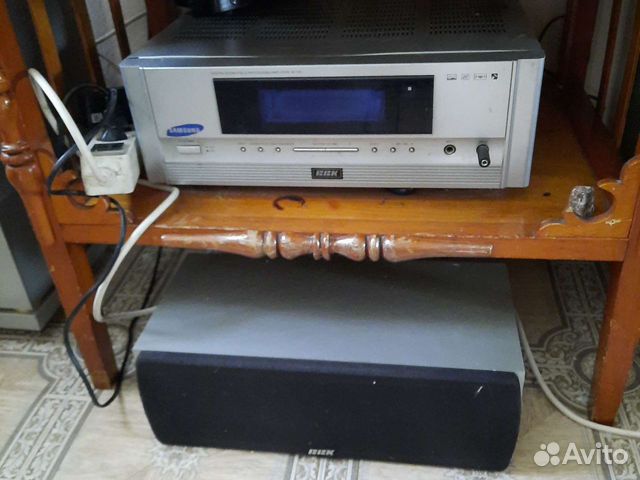 Усилитель ресиверы звука и три колонки