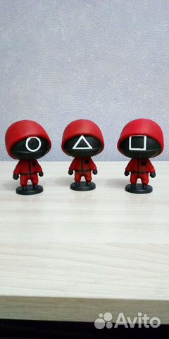 Фигурки из игры в кальмара