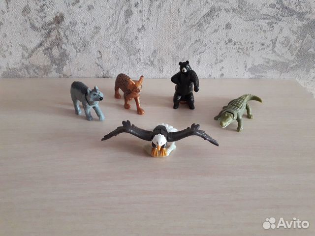 Игрушки из серии kinder natoons 2021