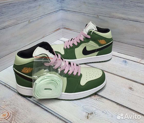 Кроссовки Nike AIR Jordan 1