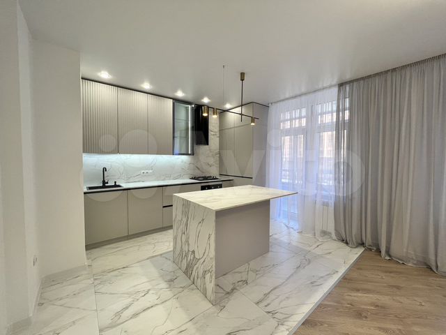 3-к. квартира, 85 м², 8/18 эт.