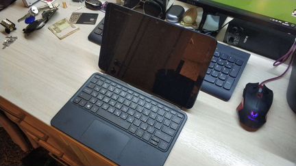 HP Pavilion x2 10.1 Atom 1.33GHz 2Gb 32Gb