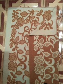 Одеяло шерстяное 2х1.5м