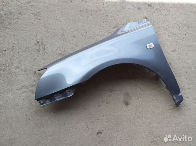Крыло переднее левое Toyota Avensis T250
