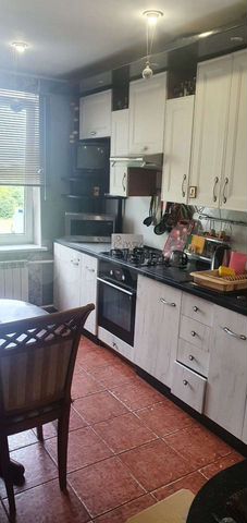 2-к. квартира, 60 м², 3/5 эт.