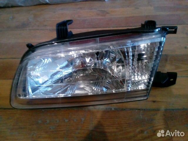 Фары Ниссан Санни 98-04 г.в