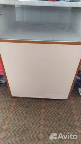 Тумба-витрина бу