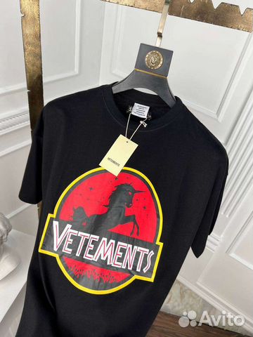 Футболка Vetements