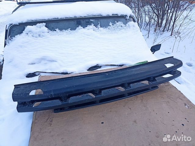 Усилитель переднего бампера Приора