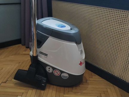 Пылесос с аквафильтром Kercher