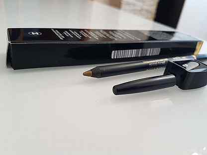 Новый косметический карандаш для век Chanel