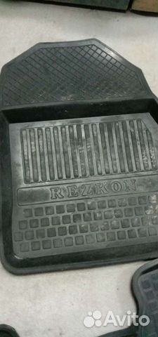 Автомобильные коврики на Тойоту Аурис