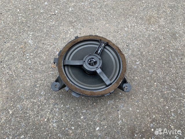 Volvo XC90 динамик задний