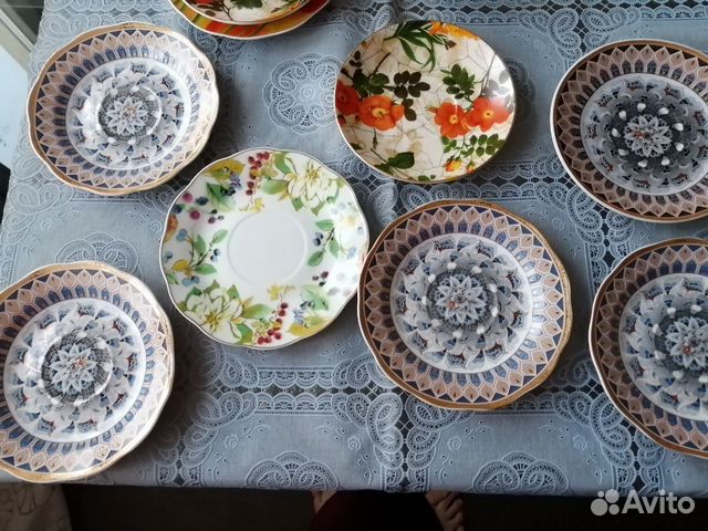 Фарфоровые блюдца