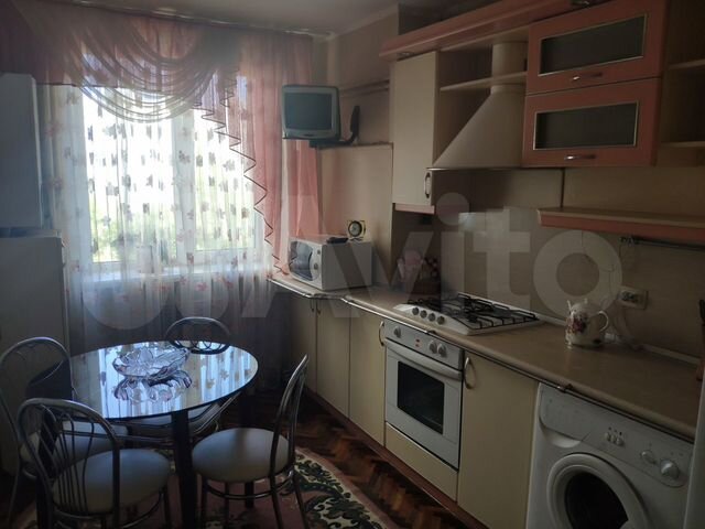 3-к. квартира, 100 м², 5/9 эт.