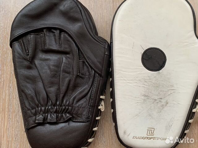 Бокс-шлем и лапы