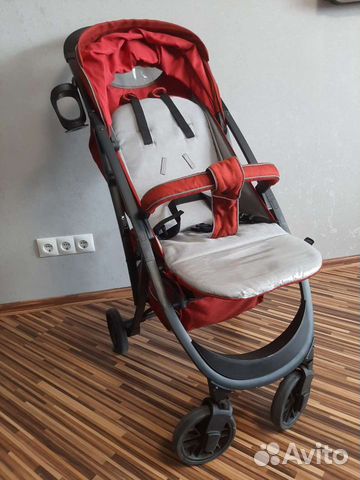 Коляска прогулочная всесезонная