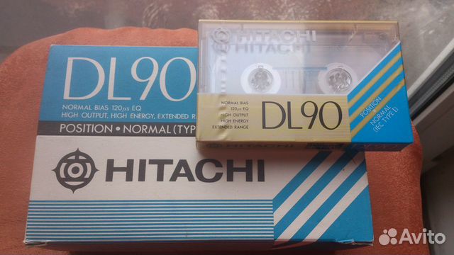 Аудиокассета Hitachi DL 90 mint из блока