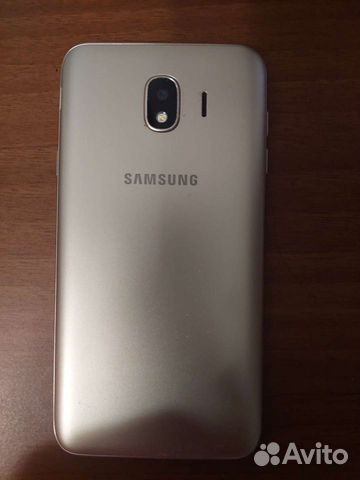 Смартфон Galaxy J4