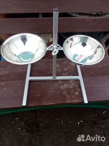 Кормушка для животных