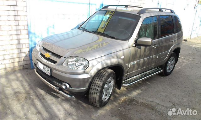 Пороги с накладным листом Chevrolet Niva 2010