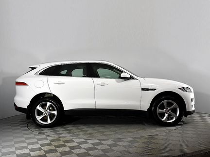 Jaguar F-Pace, 2017