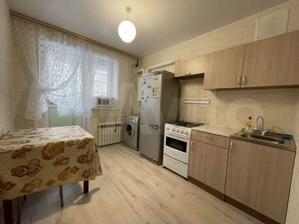 1-к. квартира, 38 м², 1/3 эт.