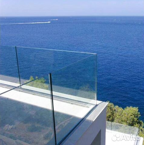 Безрамные стеклянные ограждения террас