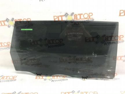 Стекло двери заднее правое Toyota Ipsum ACM20 200