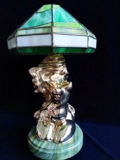 Лампа настольная