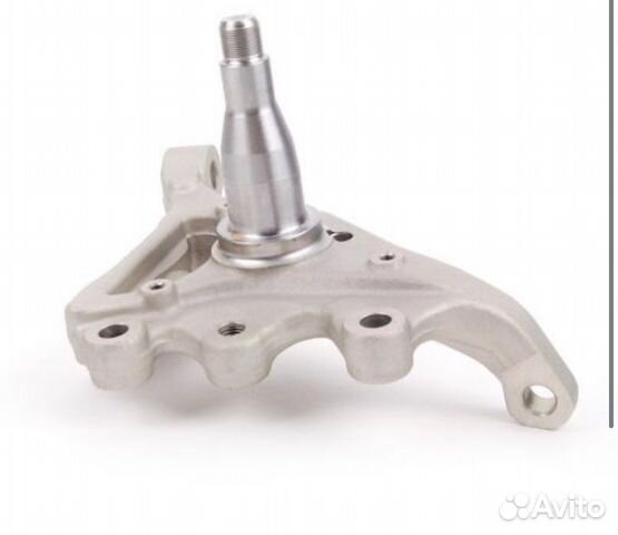 Кулак передний левый Mercedes W204 оригинал