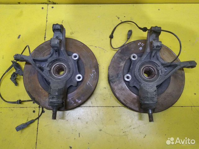 Кулак поворотный правый/левый Citroen C4 B7 Peugeo