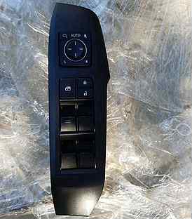 Блок кнопок стеклоподъемника Lexus NX