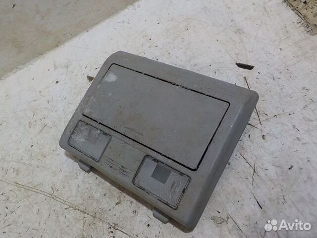 Плафон освещения солона Toyota Hilux