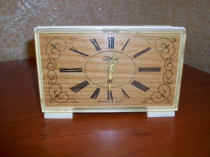 Часы будильник настольные Слава СССР Винтаж