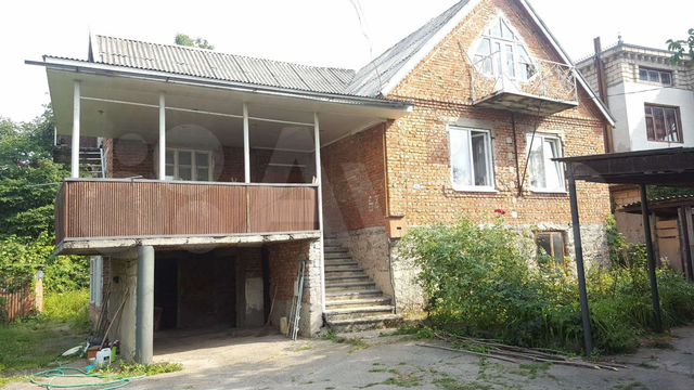 Дом 179 м² на участке 9,3 сот.