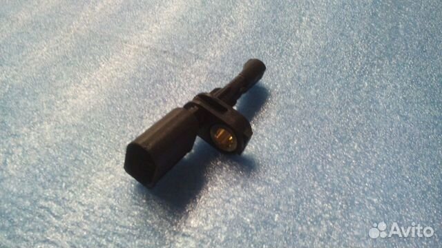 2K0927807 Датчик ABS задний VAG VW caddy III (2004