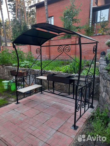 Беседка, мангальная зона, мангал