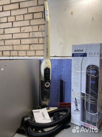 Пылесос Bosch BCH6ATH25K (рабочий)