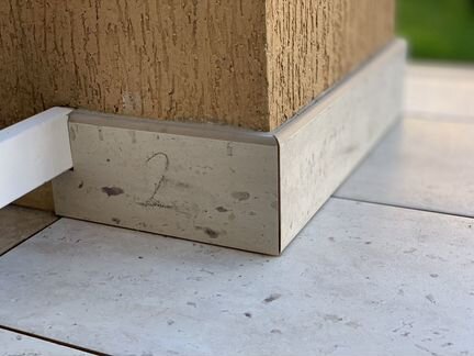 Резка плитки и керамогранита, резка под 45