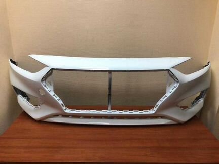 Передний бампер на hyundai solaris 2 Белый