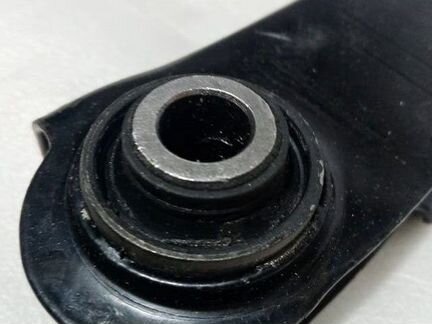 Рычаг подвески задний правый Mitsubishi Lancer 10