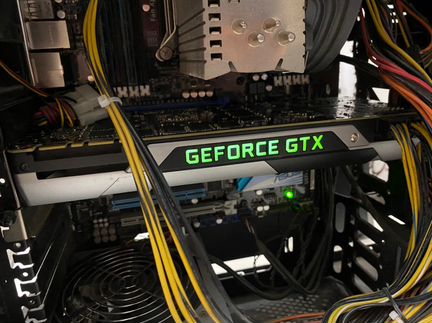 Игровой компьютер с монитором (G-Force GTX Titan)