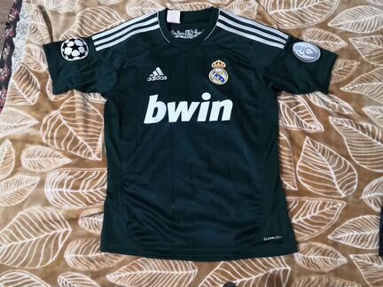 Футбольная форма Real Madrid