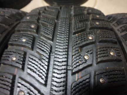 Kumho I'Zen KW15 215/60 R16