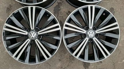 Оригинальные диски Volkswagen Tiguan R18 комплект