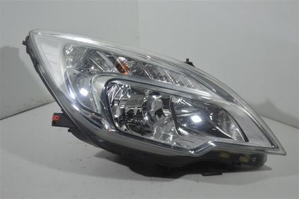 Фара правая Opel Meriva